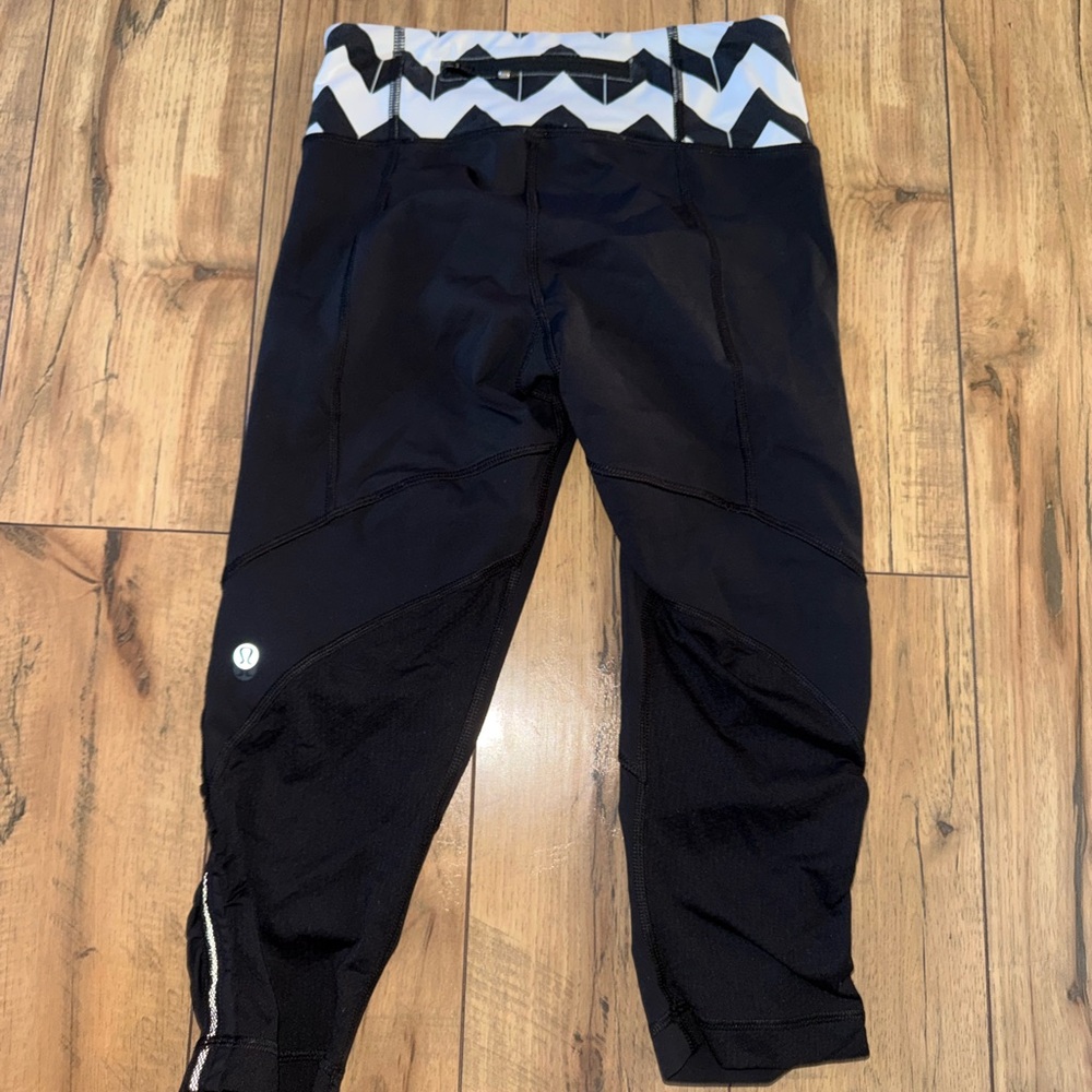 Lululemon cropped leggings - Picture 6 of 7